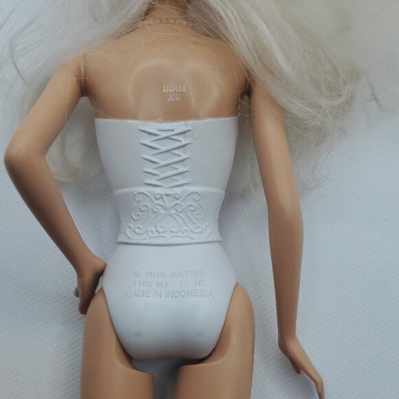 Mattel Dolls with Blonde Hair and Colorful Outfits - Picture 9 of 14